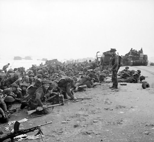 Soldados británicos en la playa Sword, 6 de junio de 1945